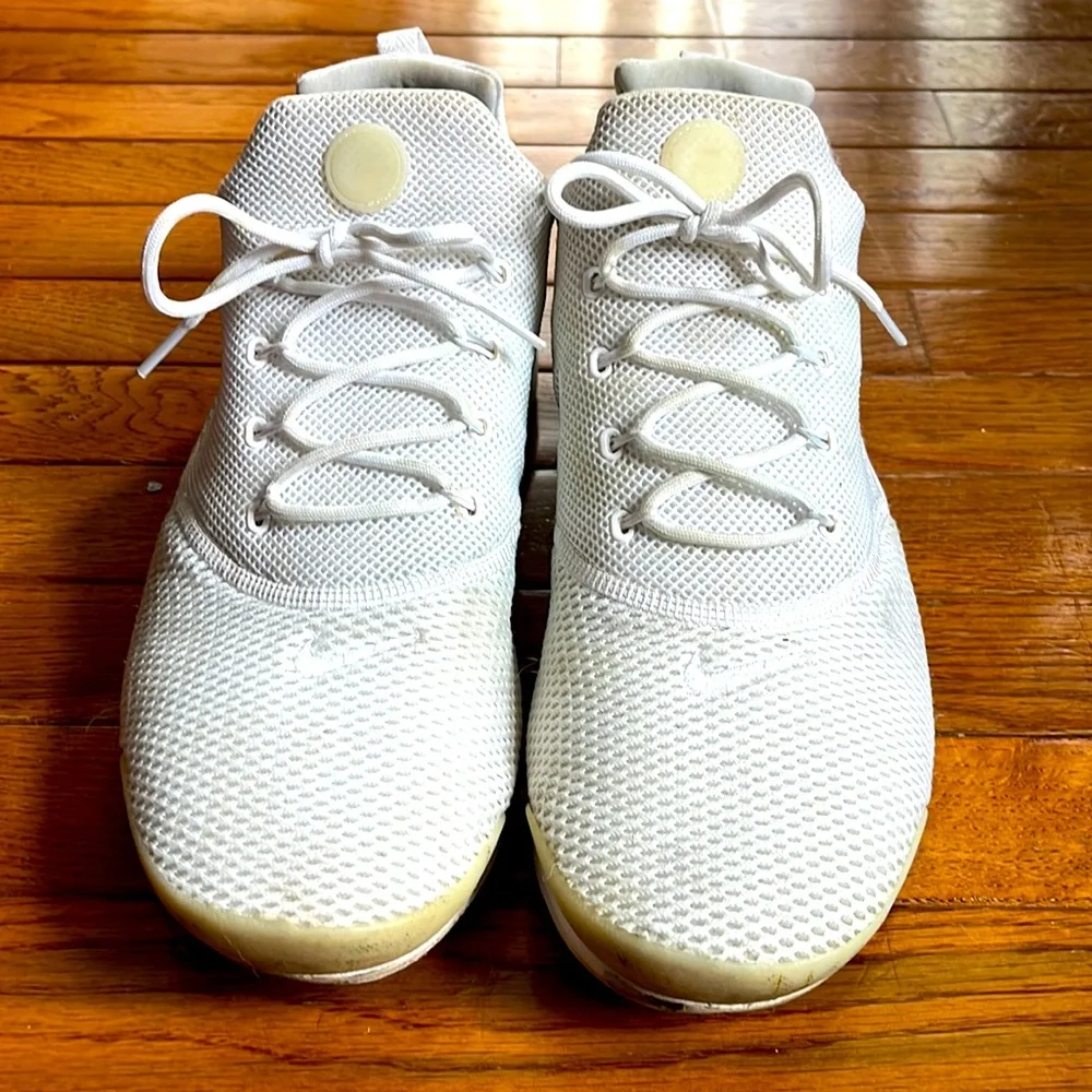 Nike White Presto - Picture 1 of 3